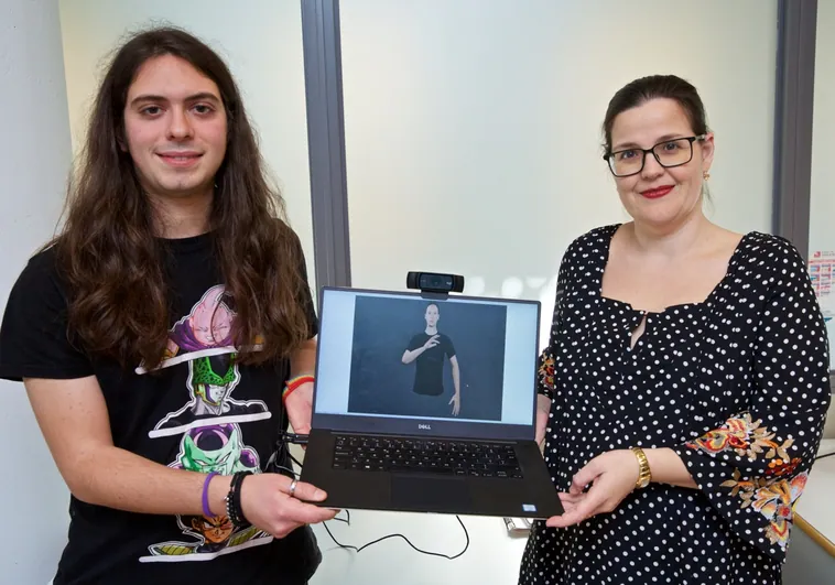 La Universidad de Alicante lanza la primera app para entender el lenguaje de signos y contestar con un avatar