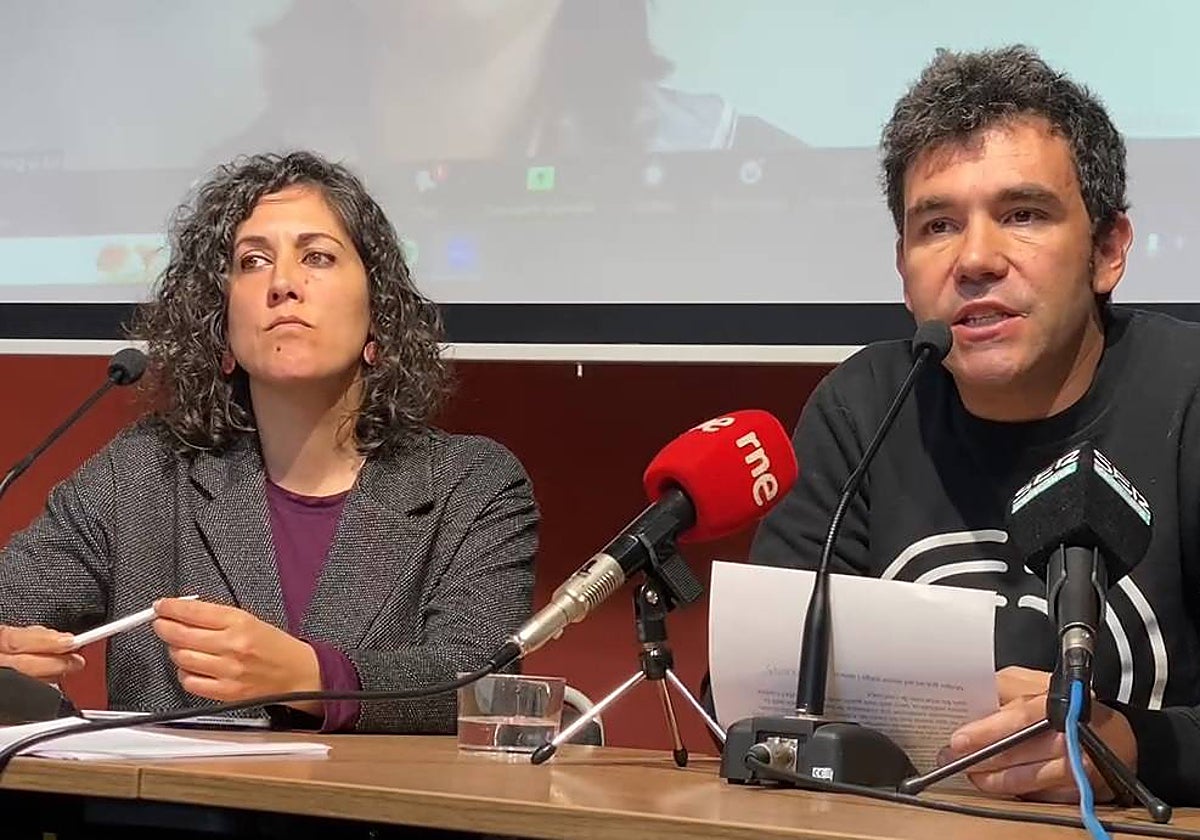 La abogada Anaïs Franquesa durante la presentación del comunicado