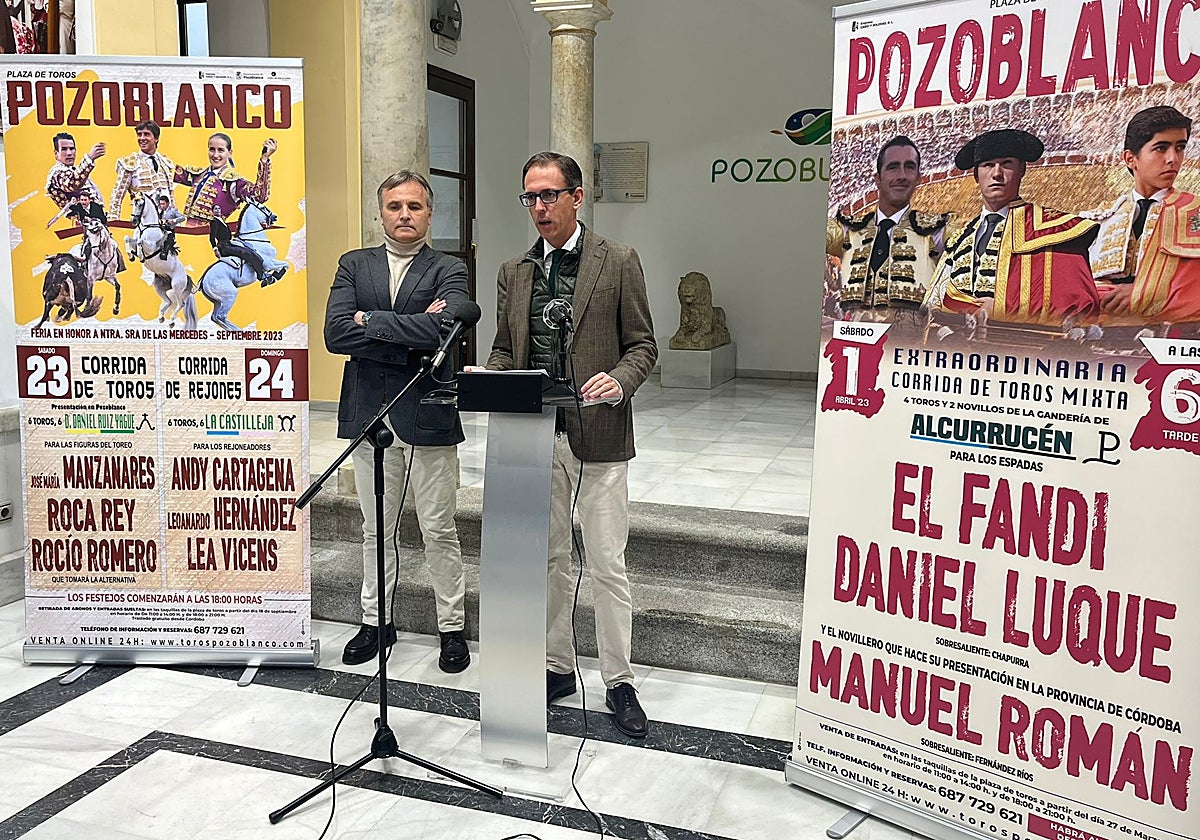 Antonio Tejero (Caído y Soledad) junto al alcalde de Pozoblanco este jueves