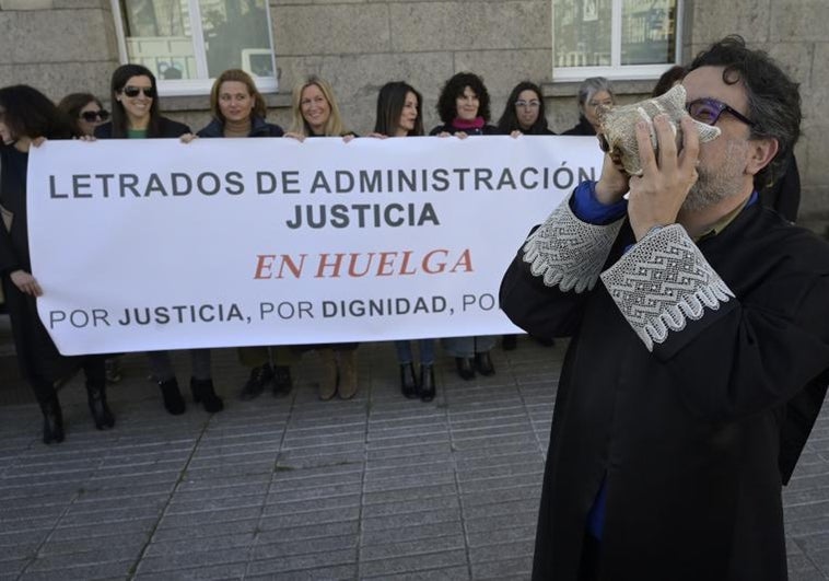 De la suspensión de juicios al bloqueo de las pensiones de alimentos: los efectos de la huelga de los letrados de Justicia