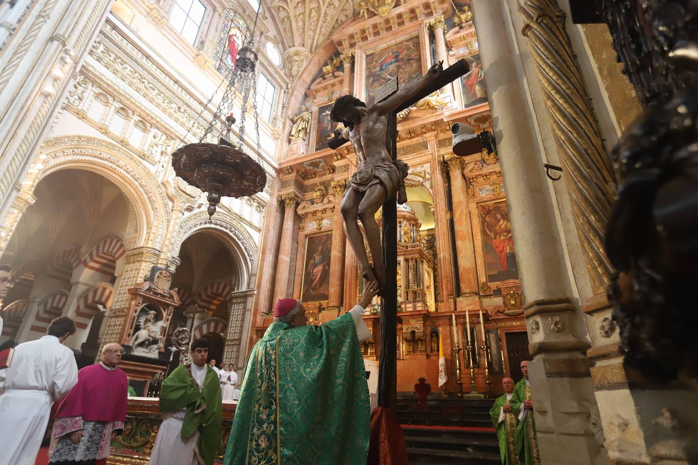 La bendición del nuevo Cristo de la Piedad de Córdoba, en imágenes