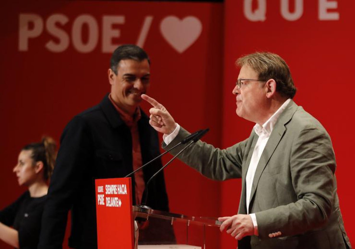 Imagen de archivo del presidente del Gobierno, Pedro Sánchez, y del presidente de la Generalitat Valenciana, Ximo Puig