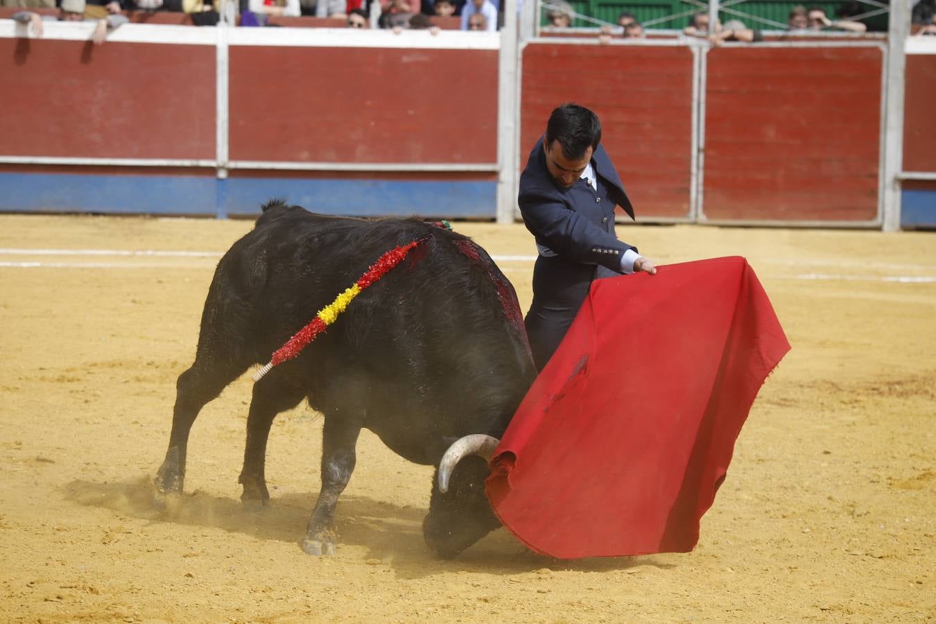 En imágenes, Bujalance abre temporada taurina con un homenaje a El Puri (II)