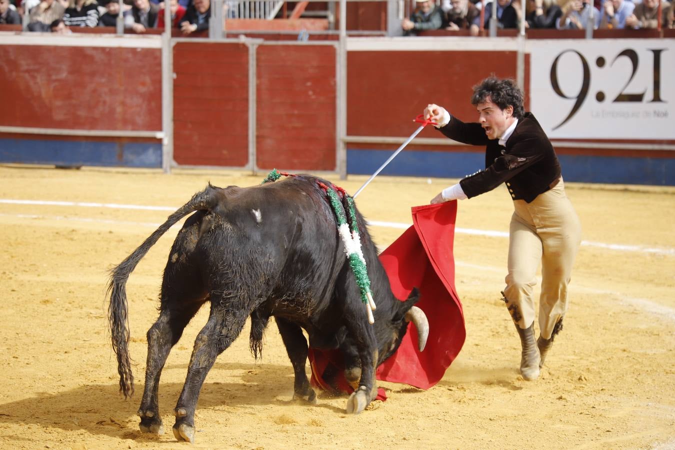 En imágenes, Bujalance abre temporada taurina con un homenaje a El Puri (II)