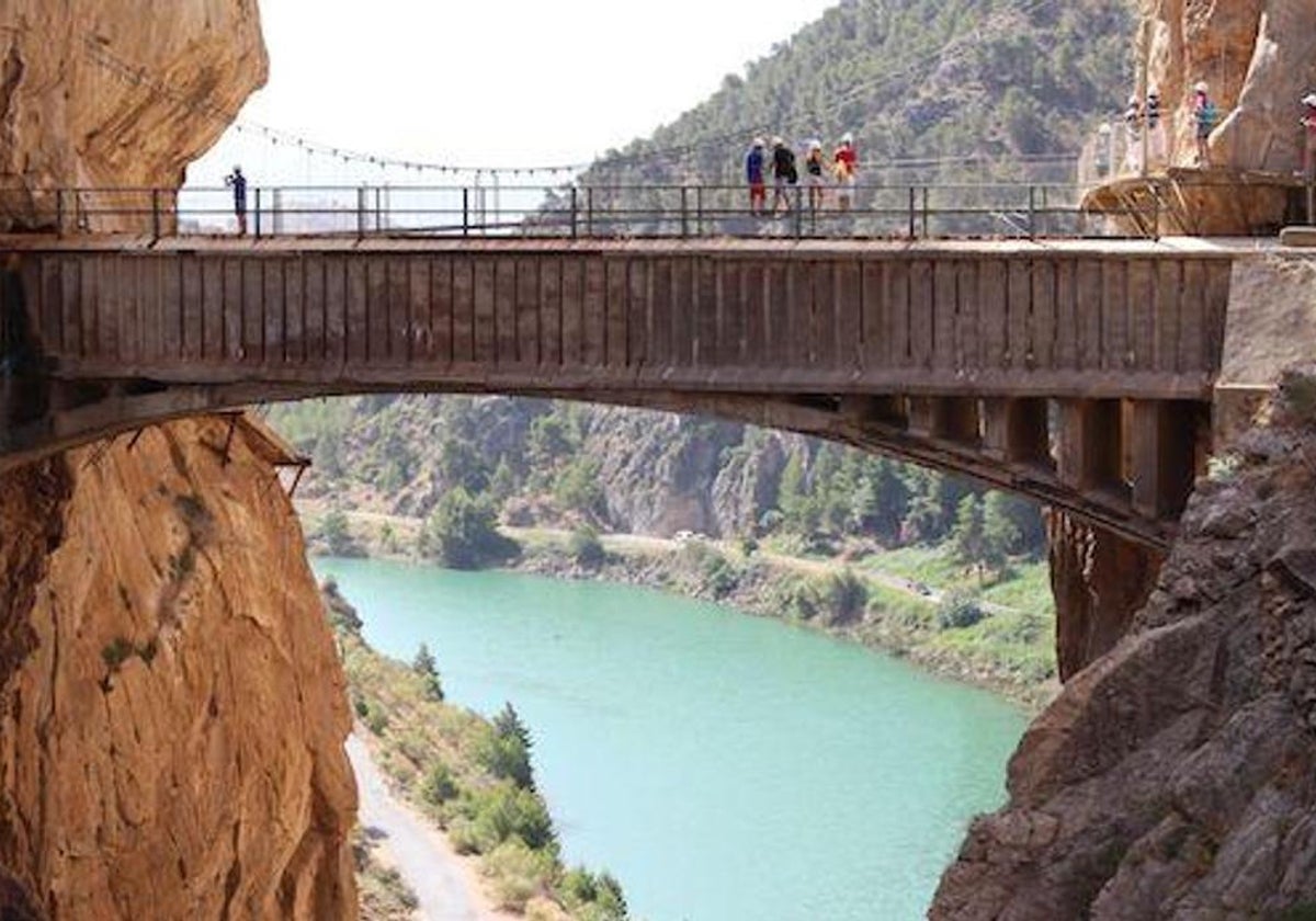 El Caminito de Rey es uno de los principales focos de atracción turística del interior de la provincia