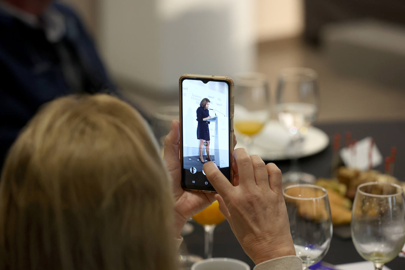 Las mejores imágenes de la conferencia de la consejera de Empleo de la Junta de Andalucía