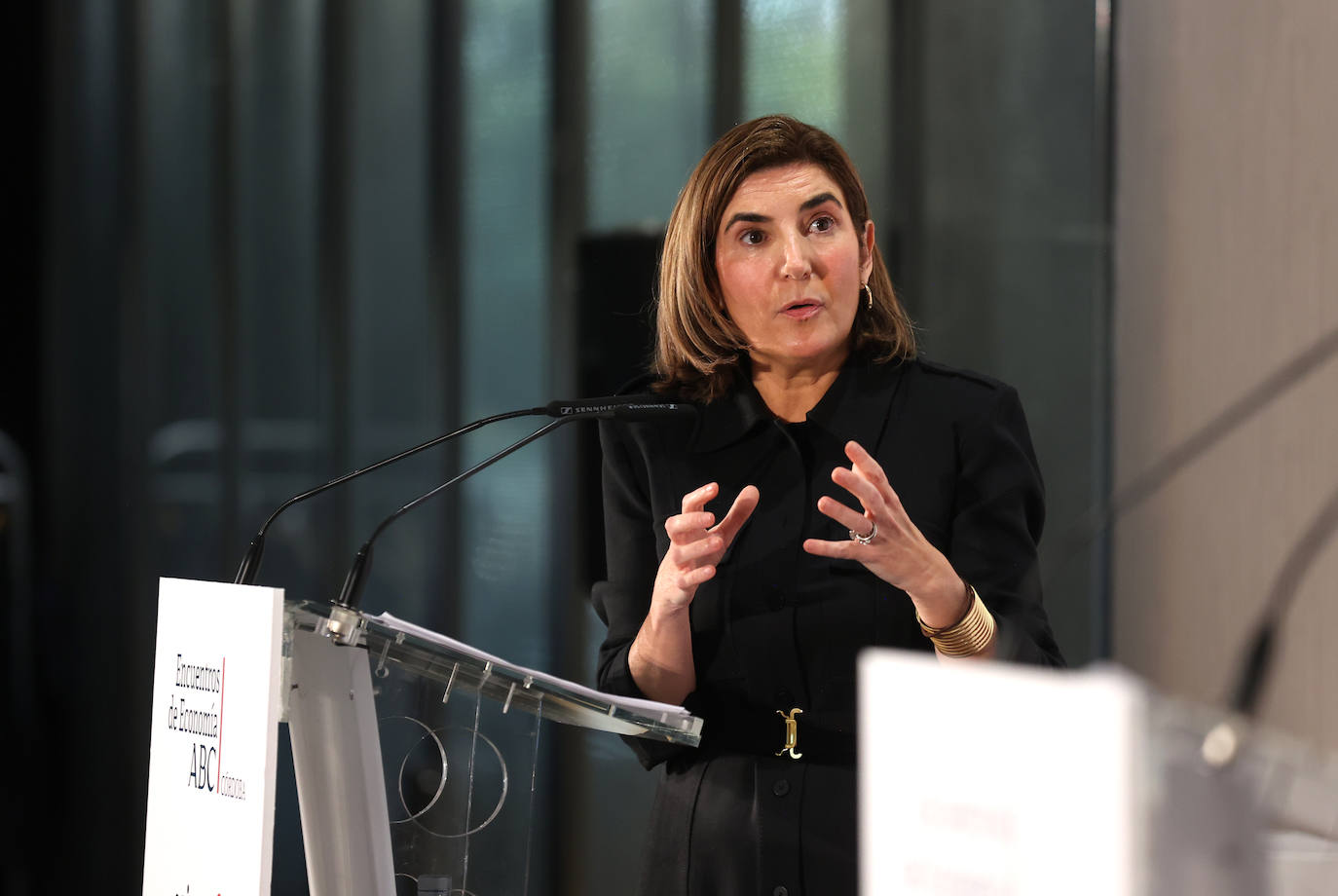 Las mejores imágenes de la conferencia de la consejera de Empleo de la Junta de Andalucía