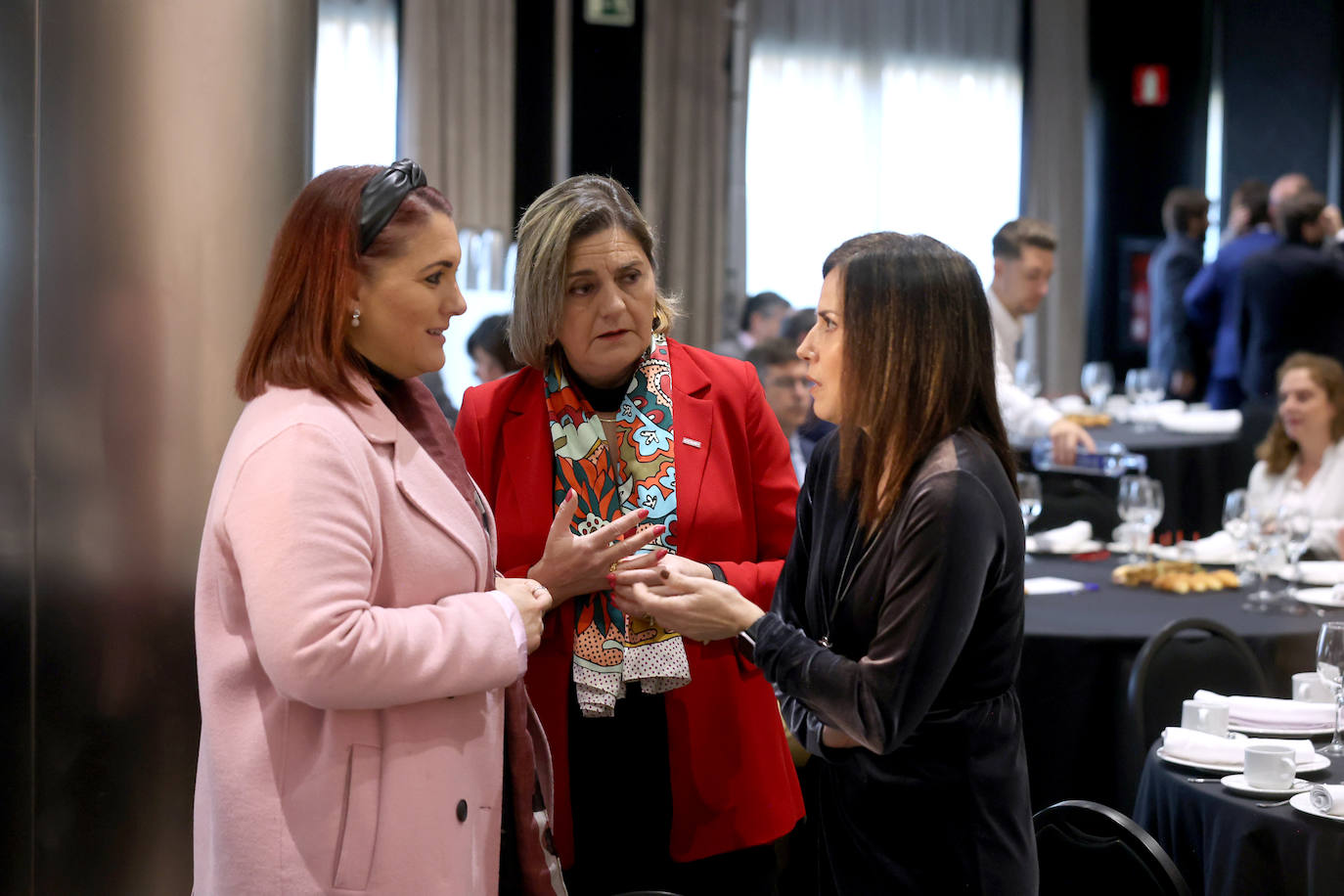 Las mejores imágenes de la conferencia de la consejera de Empleo de la Junta de Andalucía