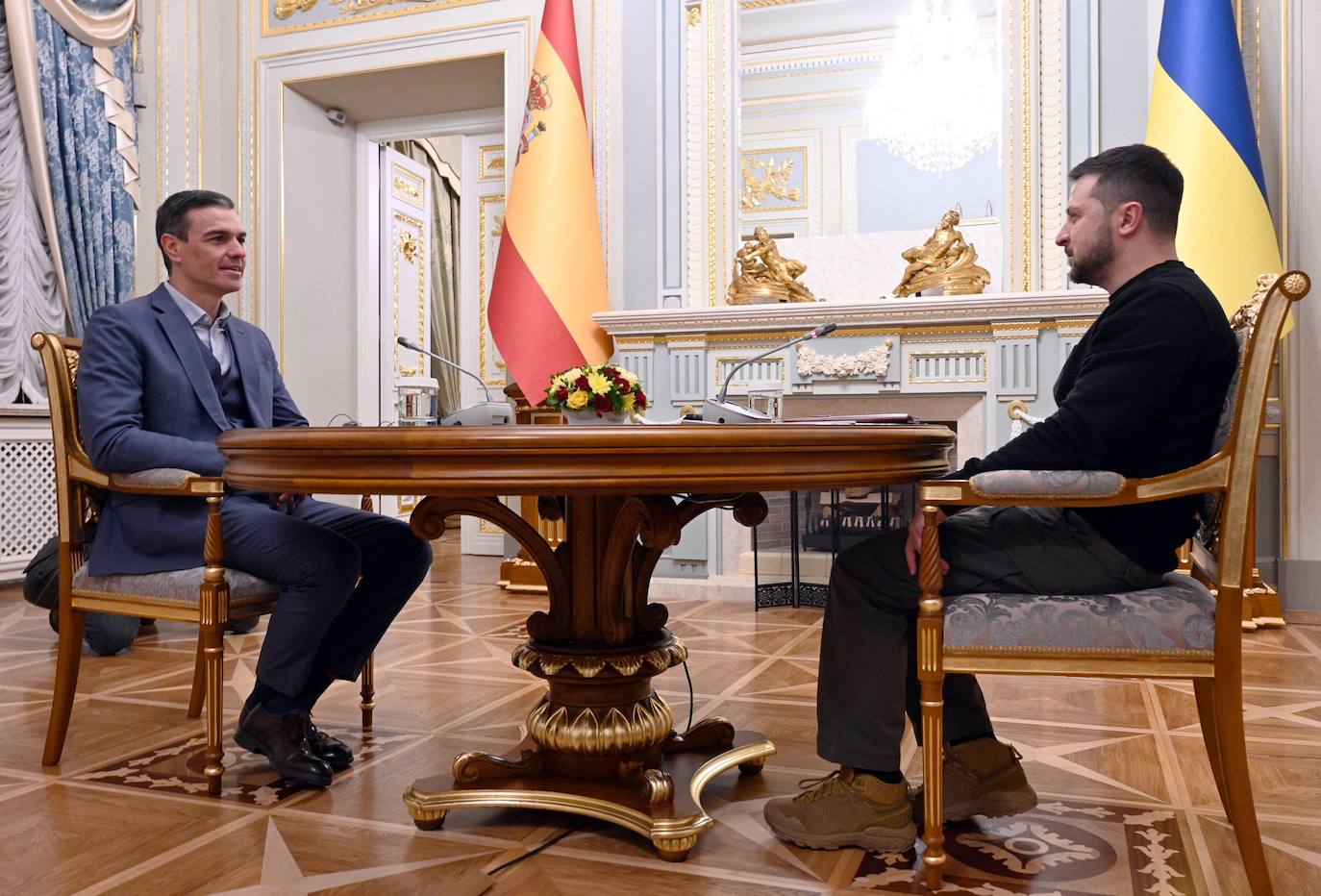 La visita de Pedro Sánchez a Kiev, en imágenes