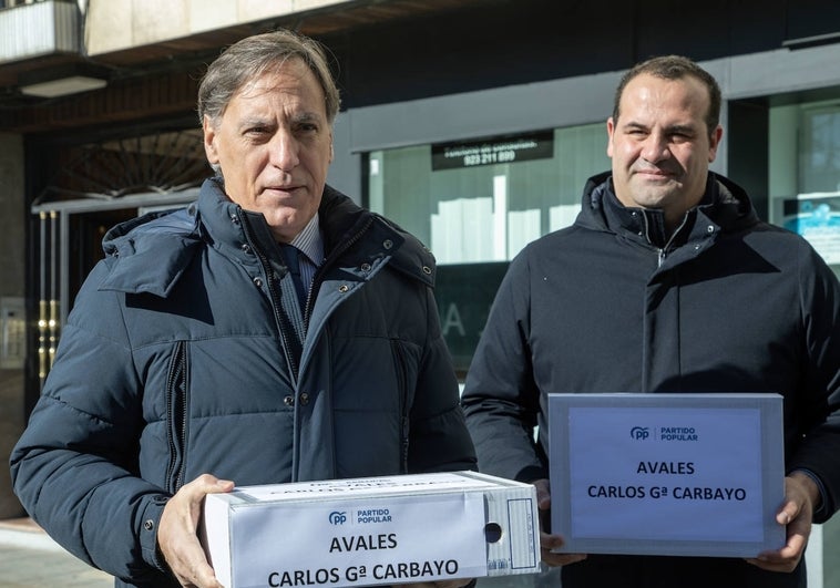 Carbayo presenta 1.185 avales: «Quiero un PP fuerte, unido, moderado y centrado en Salamanca»