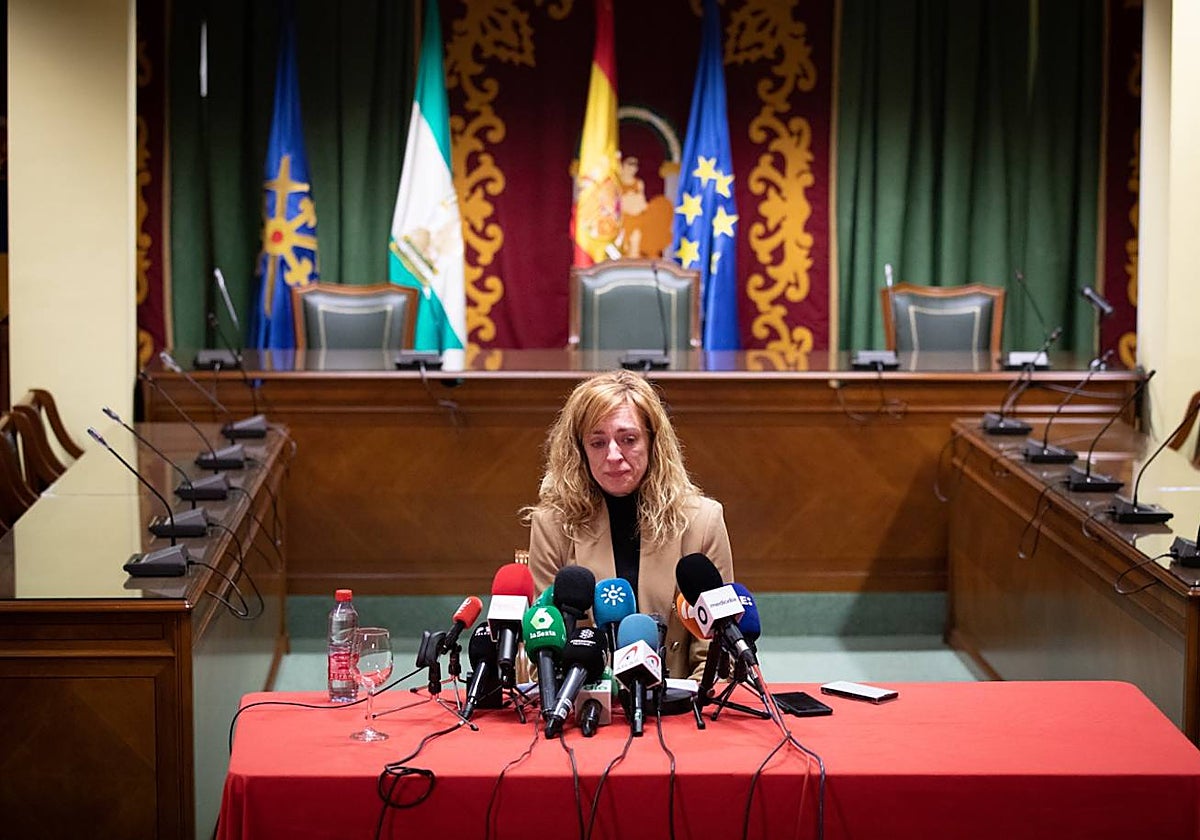 La alcaldesa de Maracena, Berta Linares, en su comparecencia sobre el secuestro de su concejal