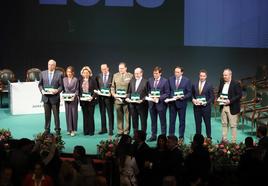 Banderas de Andalucía | La Junta reconoce los valores de una Córdoba «con vocación de liderazgo»