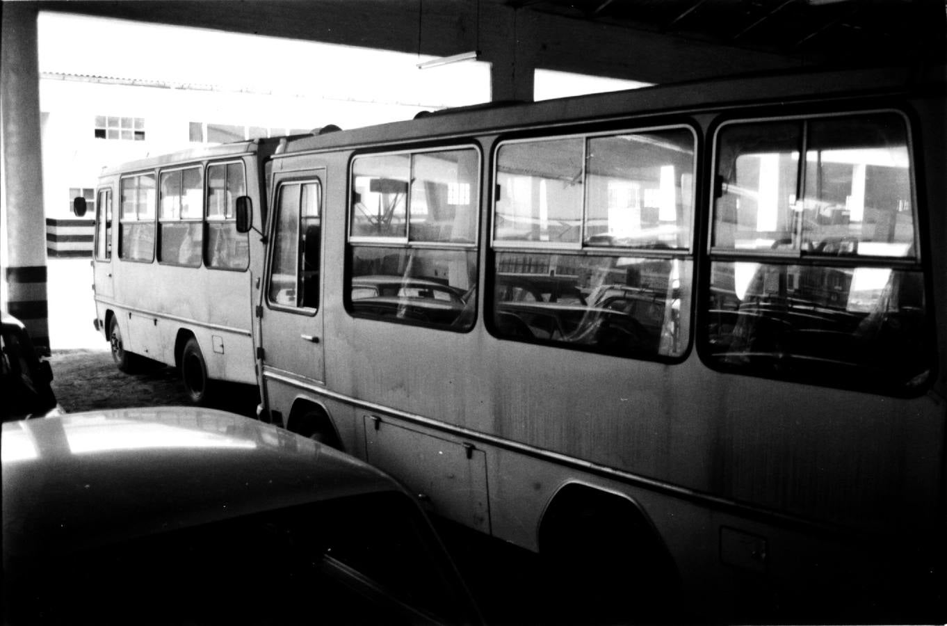 Un curioso viaje en imágenes por los cien años del autobús urbano en Córdoba