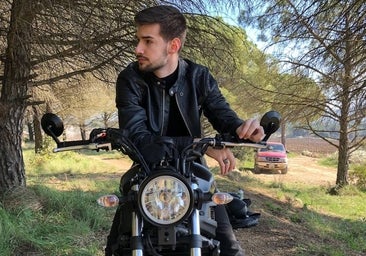 «¿La vida de mi hijo vale menos que un contenedor quemado?»