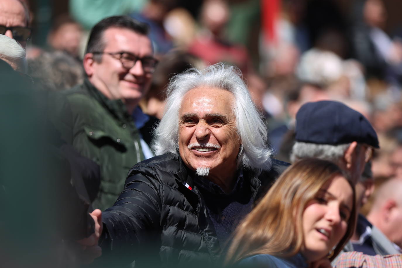 El triunfo de Manuel Román en su debú con picadores, en imágenes