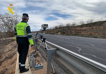 Pillan a un conductor cuando circulaba a 123 km/h eun travesía limitada a 50 km/h