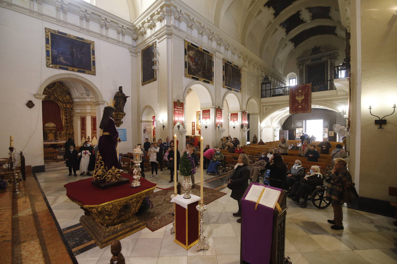 Las veneraciones del primer viernes de marzo en Córdoba, en imágenes