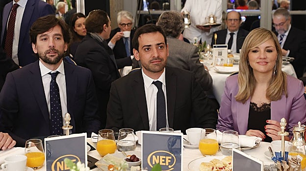 Vázquez, Séjourné y Guasp, en el desayuno de Nueva Economía Fórum