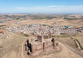 Un bulo pone a la venta un castillo en un pueblo de Toledo por un euro
