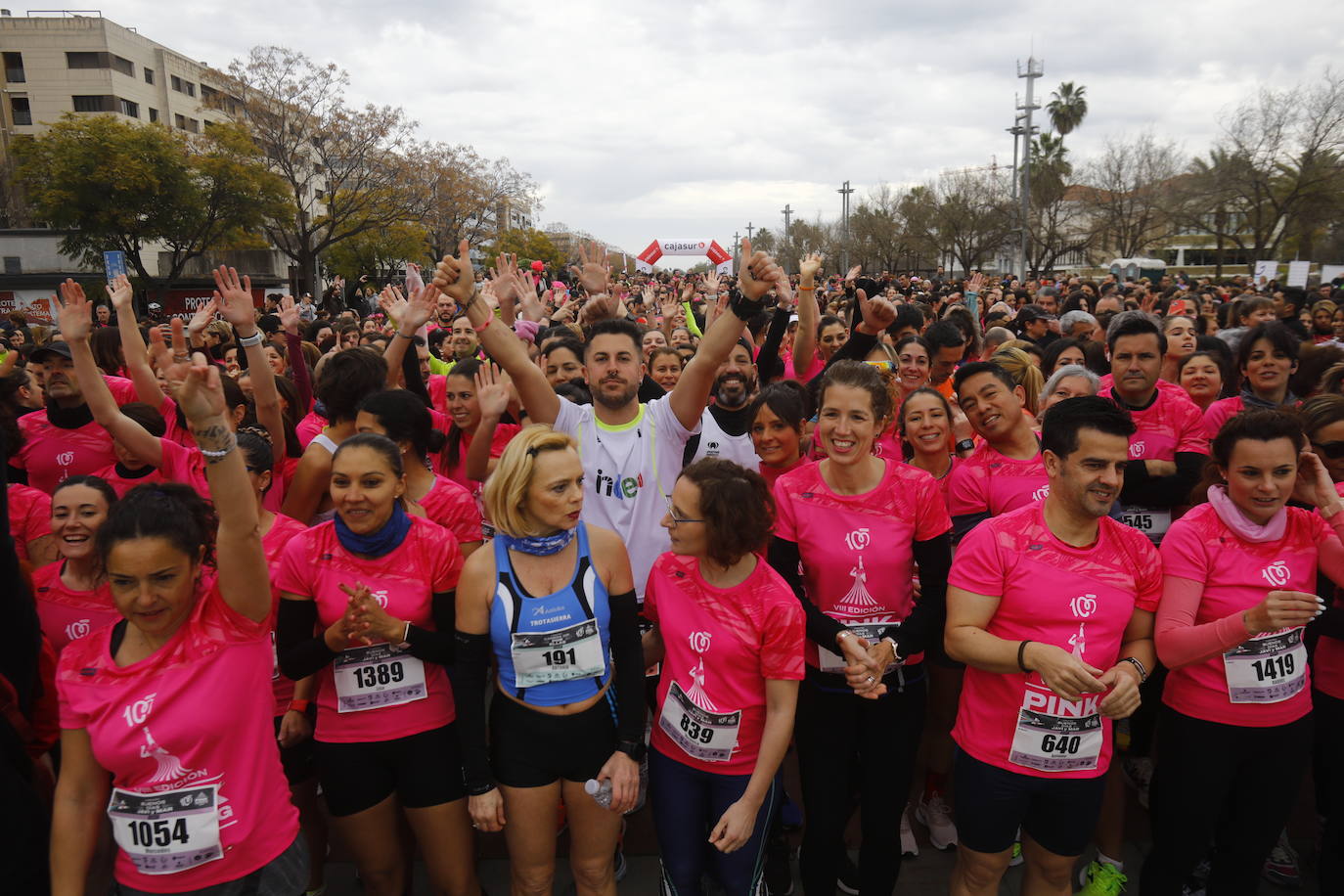 La populosa &#039;Pink Running&#039; en Córdoba, en imágenes