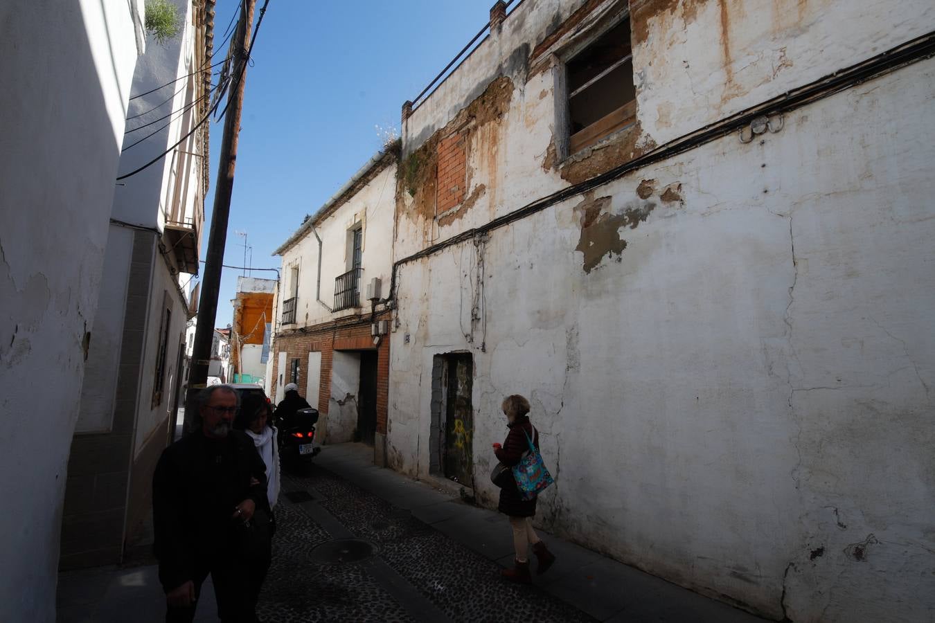 El deterioro de San Agustín y el riesgo de las casas okupas, en imágenes