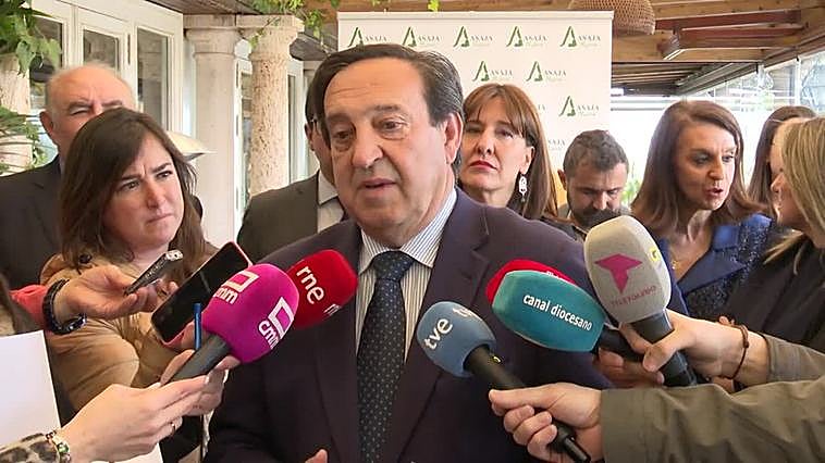 Barato se pronuncia sobre anteproyecto de ley de paridad del Gobierno