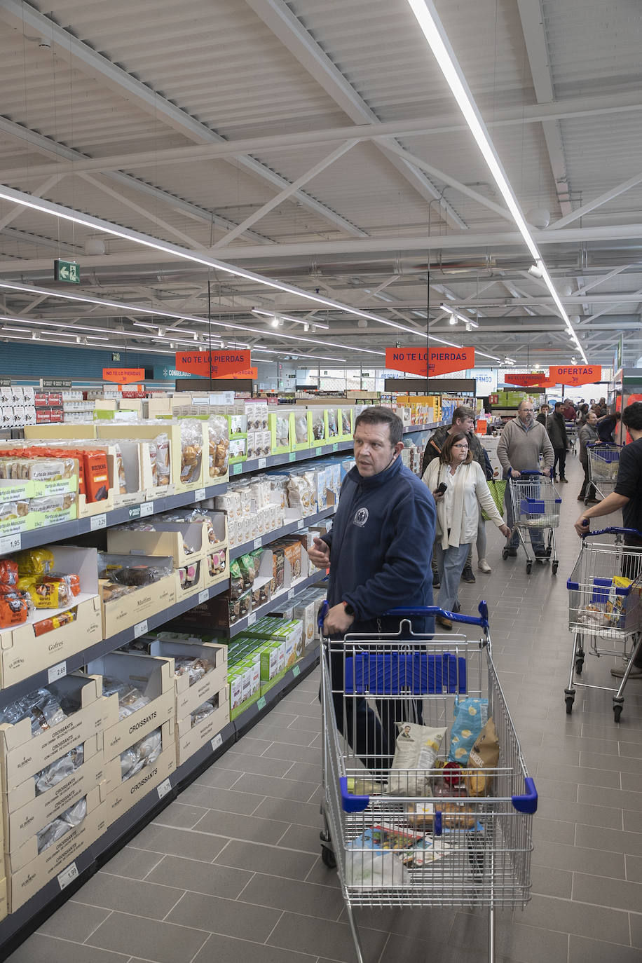 La inauguración del nuevo Aldi del polígono Pedroches, en imágenes