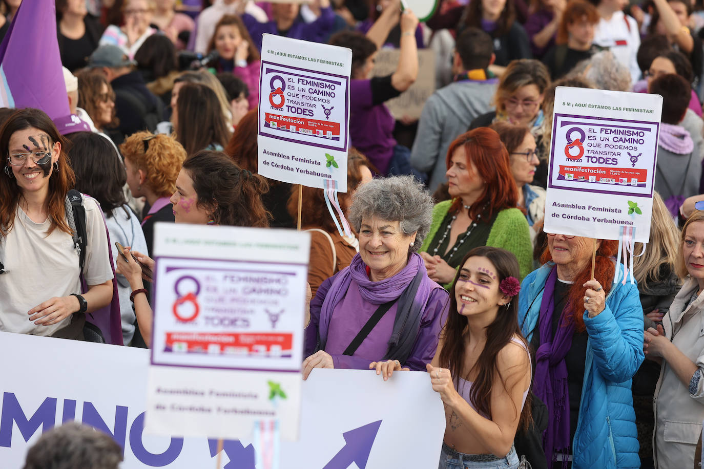 La reivindicativa manifestación del 8-M en Córdoba, en imágenes