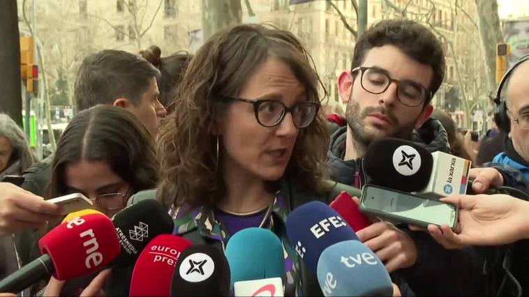 Govern hace un llamamiento a "tumbar de manera urgente el patriarcado"