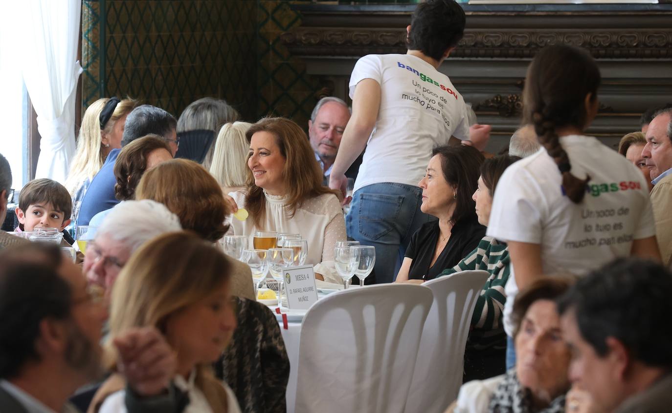 El almuerzo solidario de la Fundación Bangassou, en imágenes
