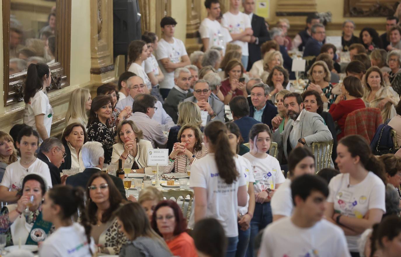 El almuerzo solidario de la Fundación Bangassou, en imágenes