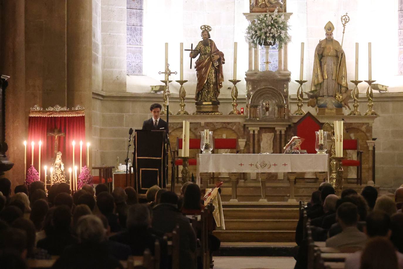 El pregón de la Juventud de la Semana Santa de Córdoba, en imágenes