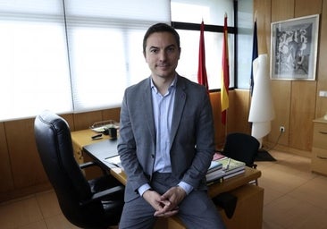 Juan Lobato, candidato PSOE a la Comunidad de Madrid: «Bajaré los ratios a 15 alumnos en Infantil y 20 en Primaria»