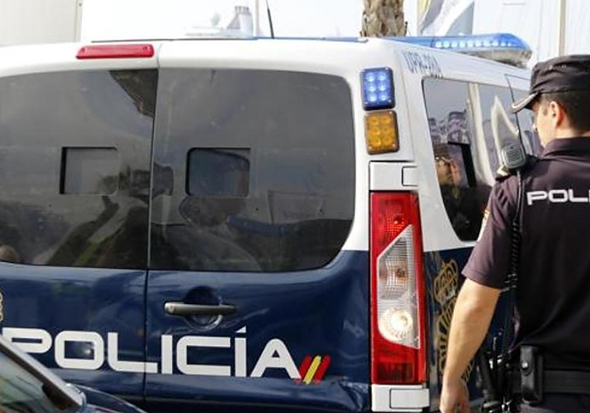 Agente de la Policía Nacional en foto de archivo