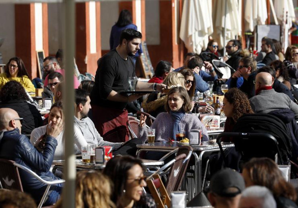 Una terraza abarrotada en Córdoba