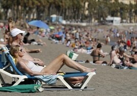 ¿En qué playas de Andalucía va a hacer más calor este fin de semana?