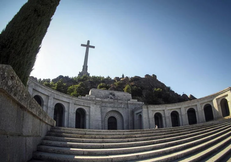 PP y Vox sacan adelante la Ley de Patrimonio Cultural de Madrid, que protege la Cruz del Valle de los Caídos