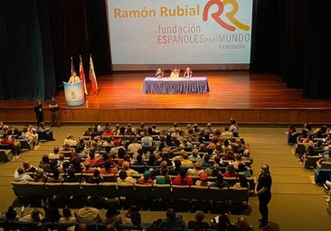 Acto del PSOE en Caracas: Guaguas gratis de ida y vuelta que se desconoce quién pagó