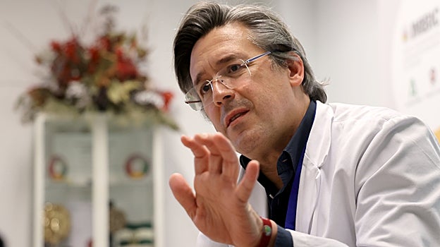 El facultativo lleva a gala su origen humilde