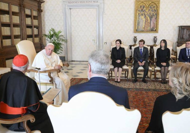 El Papa pide a los políticos madrileños unidad y ayudar a las personas, y asegura que vendrá a España «pronto, muy pronto»