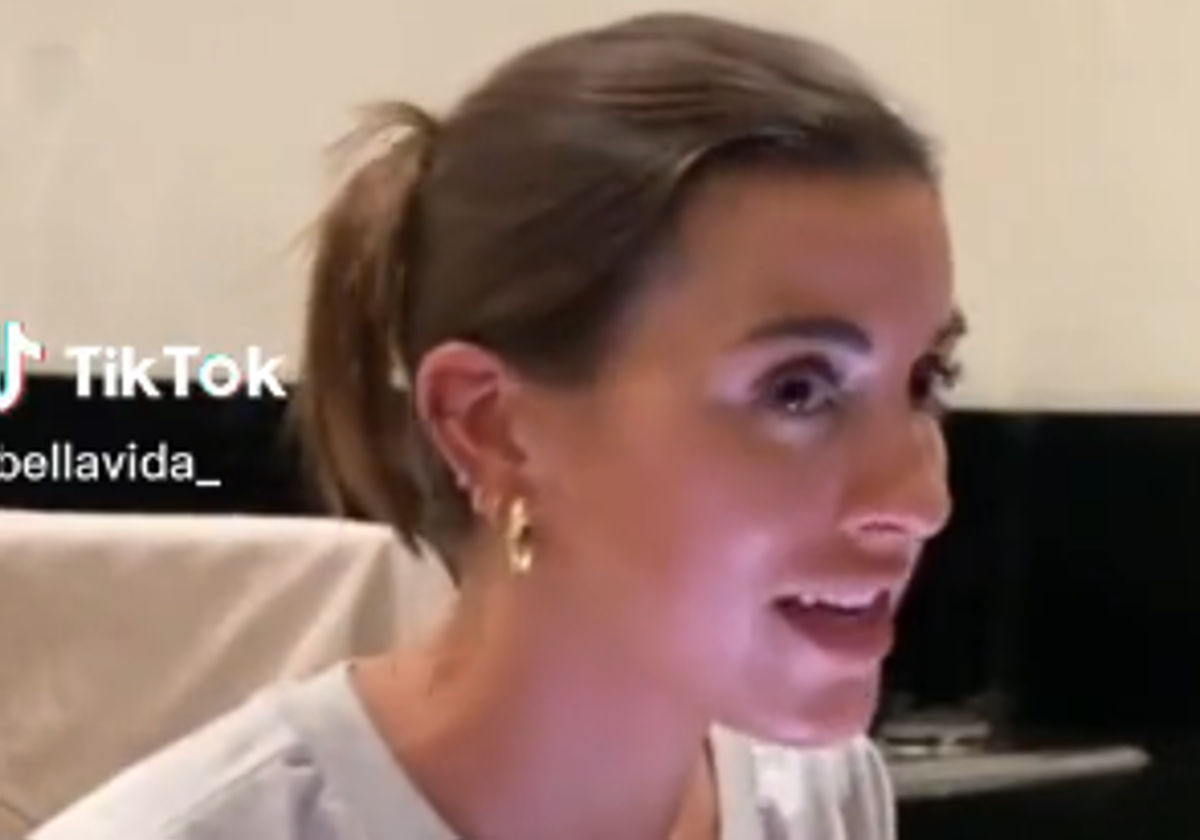 La influencer Paula Gonu en un momento del vídeo viral