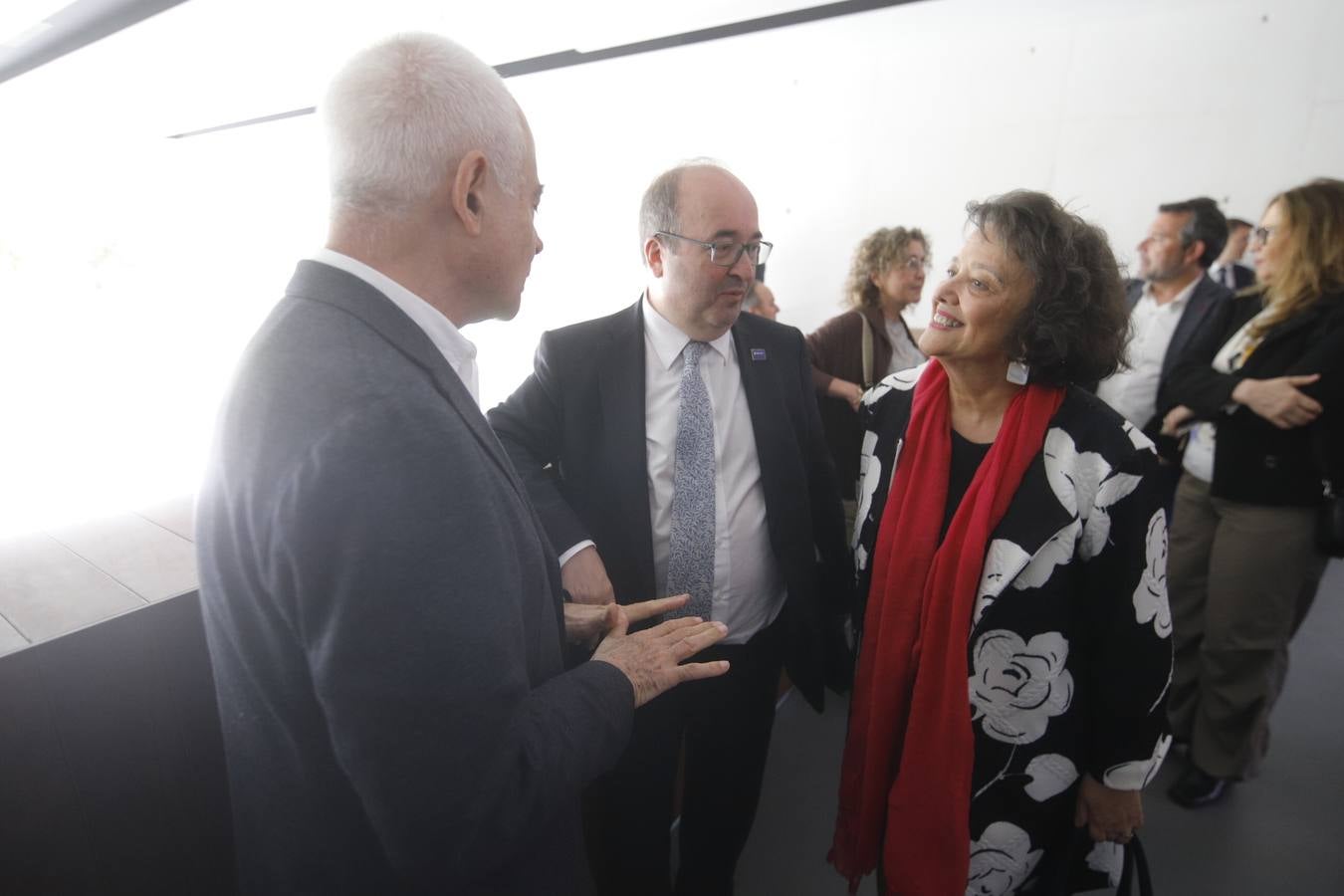 Fotos | El Gobierno entrega a la Junta de Andalucía la nueva Biblioteca de Córdoba