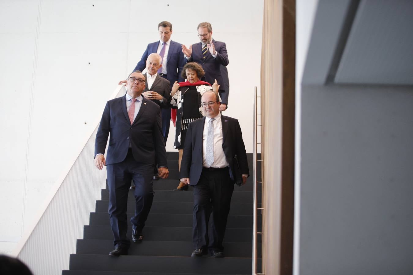 Fotos | El Gobierno entrega a la Junta de Andalucía la nueva Biblioteca de Córdoba