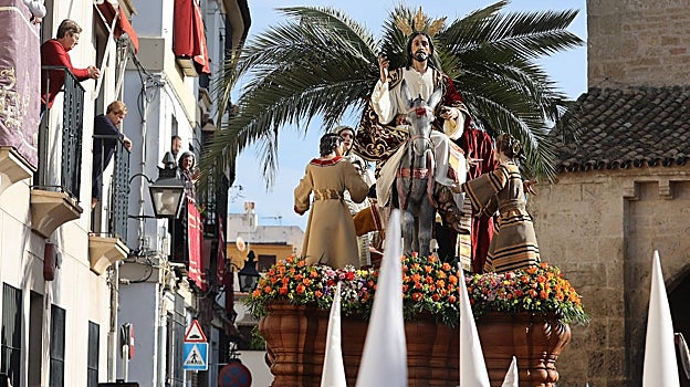El Señor de la Entrada Triunfal, poco después de salir de San Lorenzo