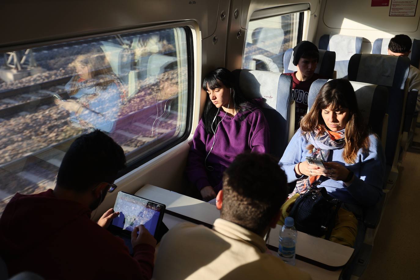 El viaje inaugural del tren de proximidad entre Palma y Villa del Río, en imágenes