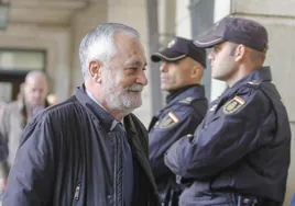La Audiencia de Sevilla ordena un nuevo examen médico de Griñán para decidir si lo envía a prisión