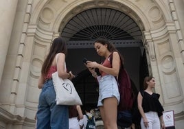 Tres de cada cuatro jóvenes andaluces está dispuesto a cambiar de país por trabajo