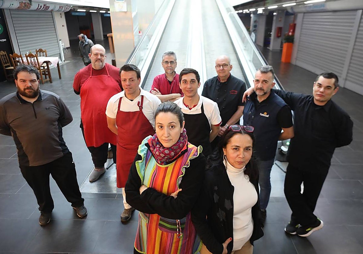 Los últimos diez comerciantes del mercado de Torrijos