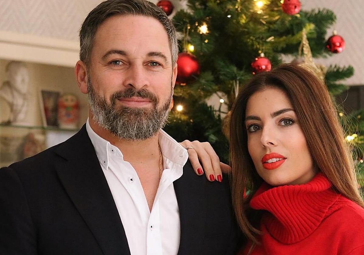 Abascal y su mujer en una imagen reciente de redes sociales