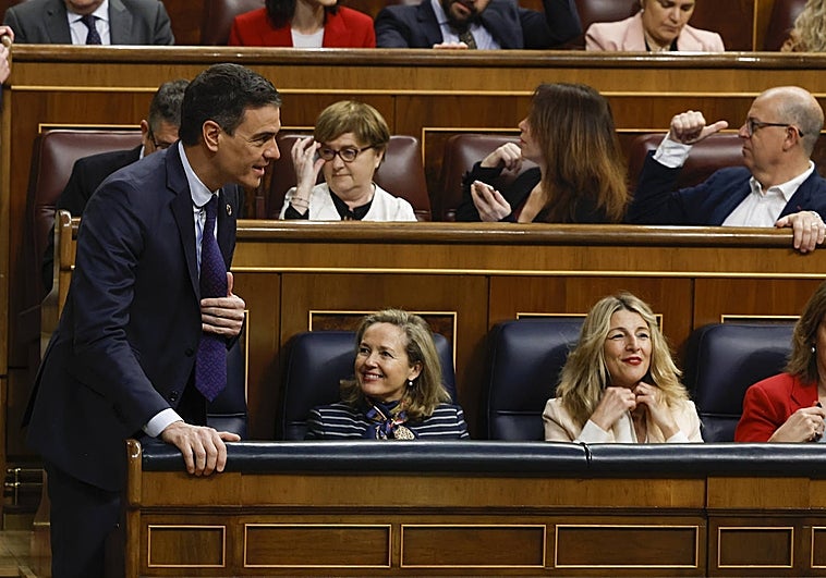 Sánchez acusa a Tamames de no haber «respetado al Parlamento» durante la moción de censura